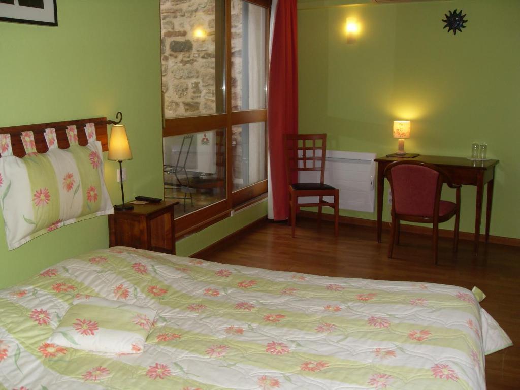 Hotel La Bastide Du Soleil à Vinezac Extérieur photo